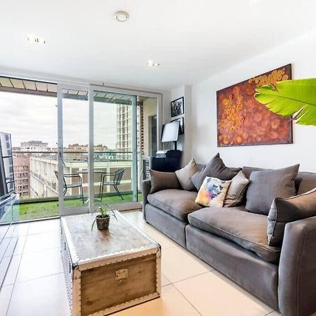 1 Bedroom Penthouse Flat In East לונדון מראה חיצוני תמונה